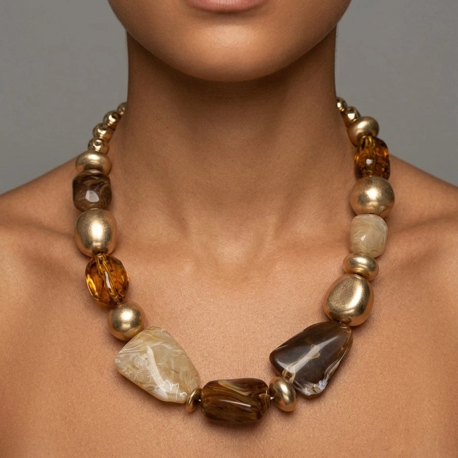 Golden Pebble Shoreline Choker – Nische