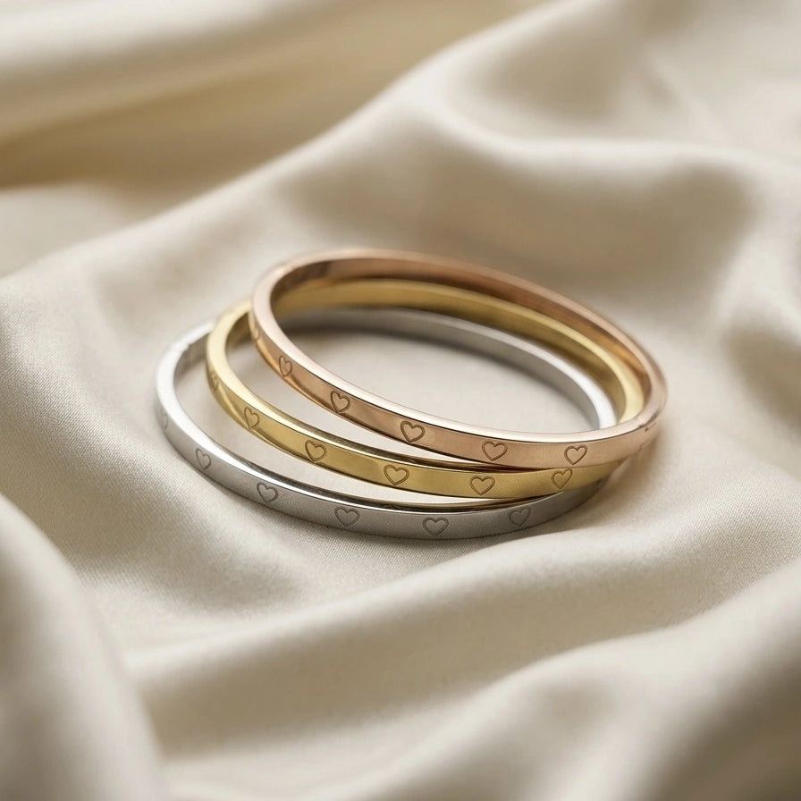 Heart-Detail Tri-Tone Cuff Bangle Set – Nische