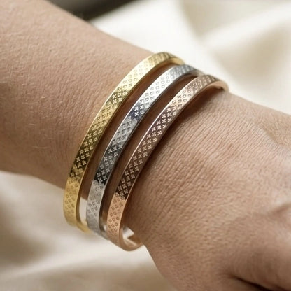 Quilted Tri-Tone Cuff Bangle Set – Nische