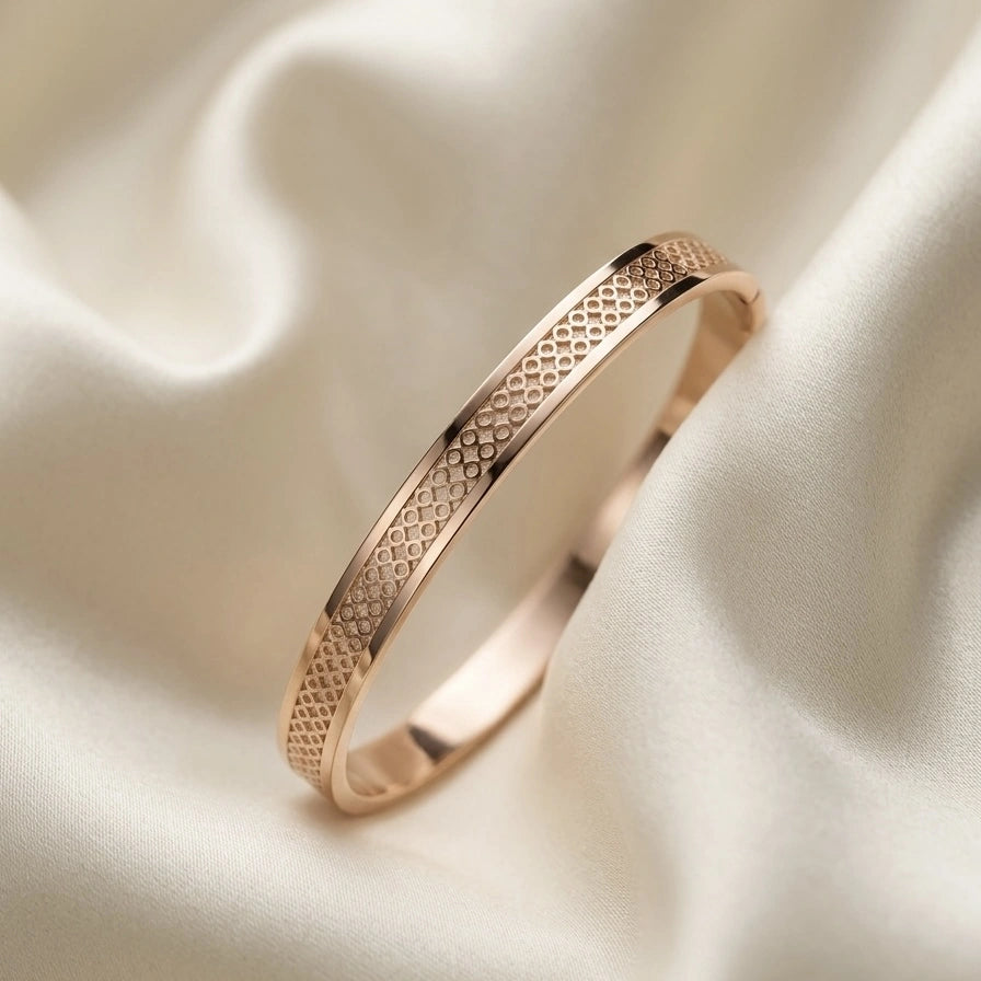 Checkered Rose Gold Cuff Bangle – Nische