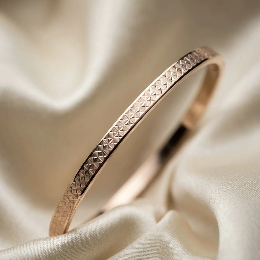 Diamond-Cut Rose Gold Cuff Bangle – Nische