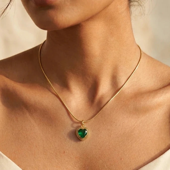 Golden Heart Pendant Chain – Nische