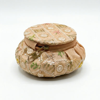 Embroidered Jewelry Organizer – Nische