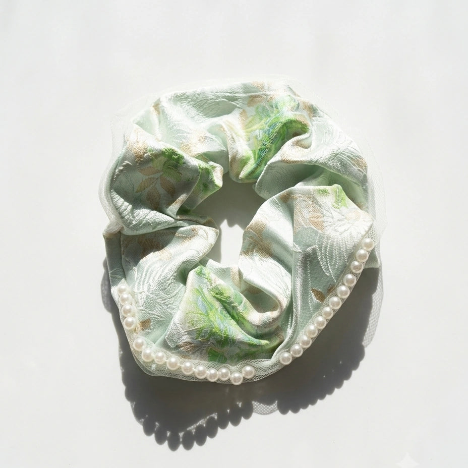 Pearl Jacquard Scrunchie