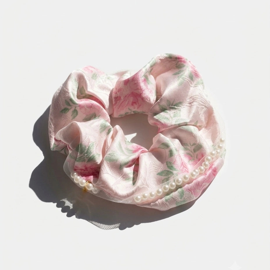 Pearl Jacquard Scrunchie
