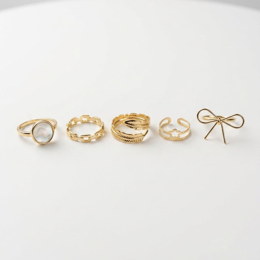 Moonstone & Bow Stackable Ring Set – Nische