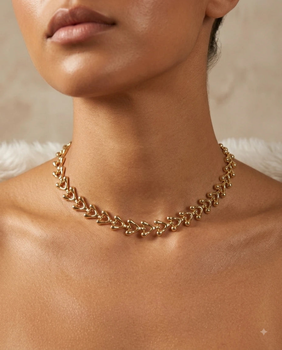 Golden Arrowhead Link Necklace - view 2
