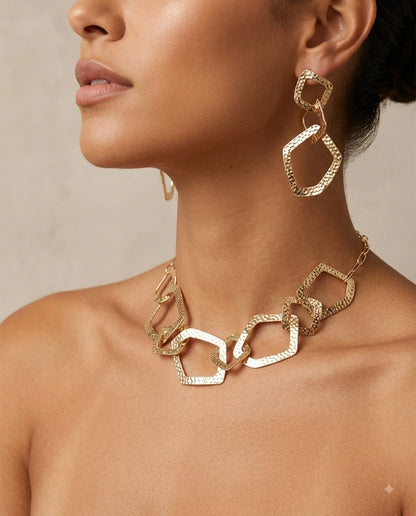 Hammered Geometric Link Necklace